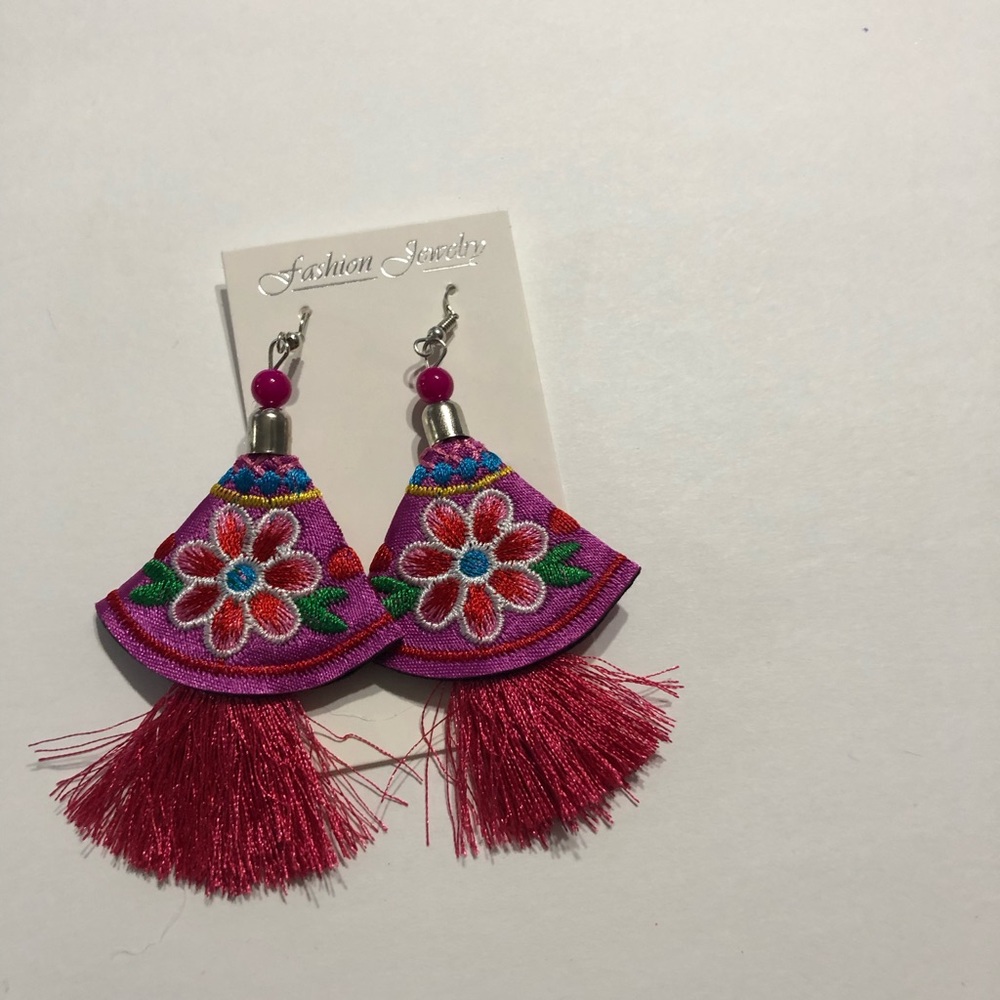 Women’s jewelry
